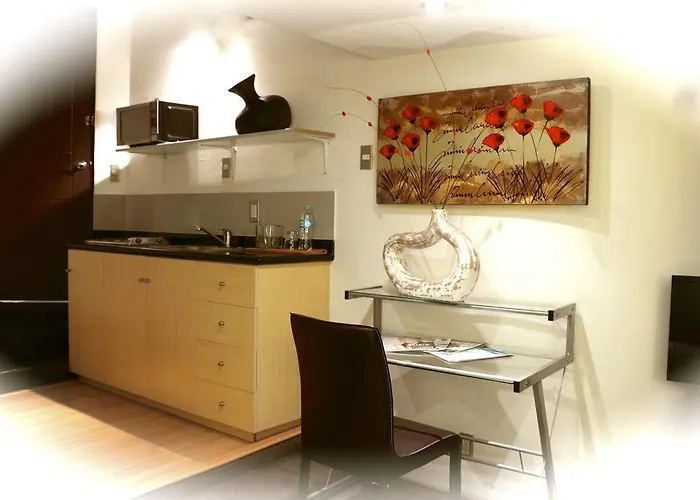 Aztic And Executive Hotel 4*