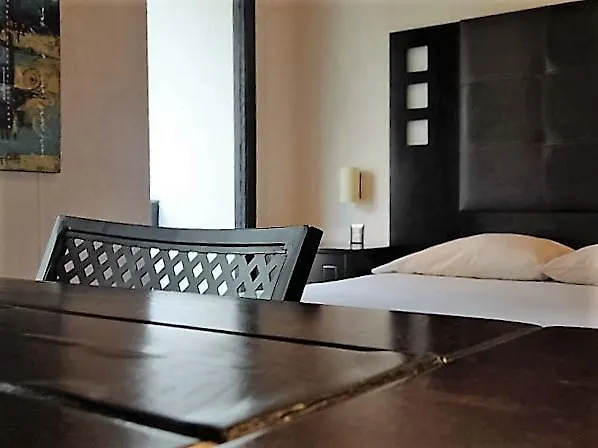 Hotel Aztic And Executive 4*