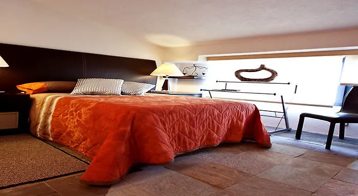 Aztic And Executive Hotel 4*
